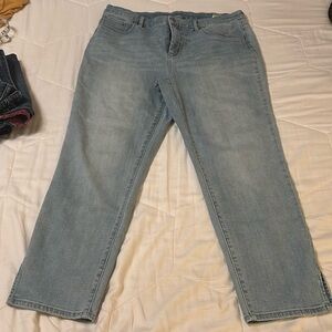 NWOT Chicos Jeans Size 12 R